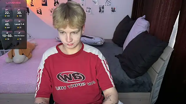 Snapshot of olivertasty chatting on September 2025 04:33:02 AM olivertasty online show from September 2025 04:33:02 AM