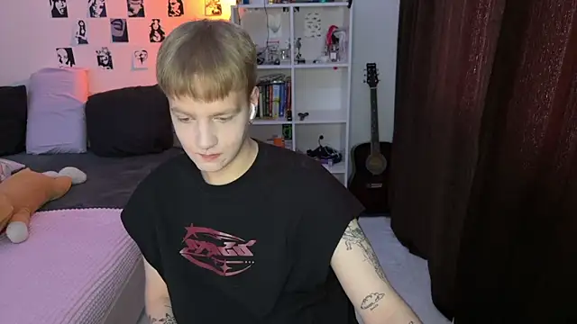 Snapshot of olivertasty chatting on September 2025 10:31:02 AM olivertasty online show from September 2025 10:31:02 AM