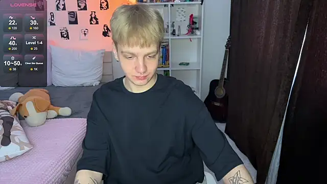 Snapshot of olivertasty chatting on October 2025 10:03:01 AM olivertasty online show from October 2025 10:03:01 AM