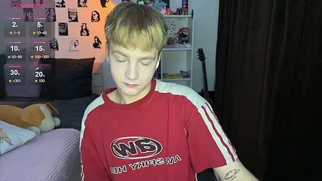 Snapshot of olivertasty chatting on October 2025 04:41:01 PM olivertasty online show from October 2025 04:41:01 PM