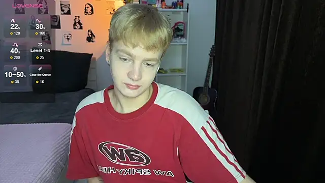 Snapshot of olivertasty chatting on October 2025 03:56:02 PM olivertasty online show from October 2025 03:56:02 PM