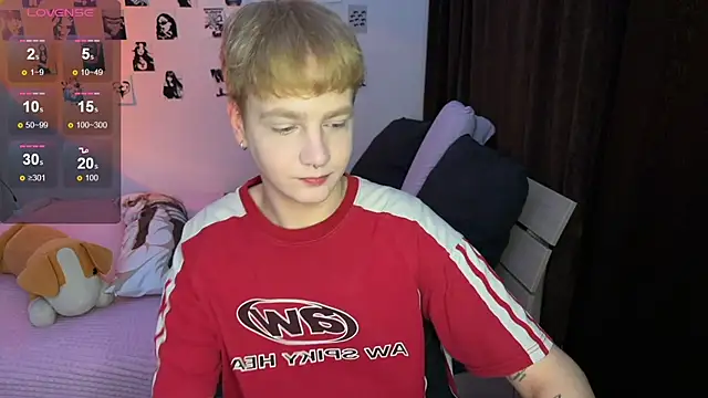 Snapshot of olivertasty chatting on October 2025 02:40:02 PM olivertasty online show from October 2025 02:40:02 PM