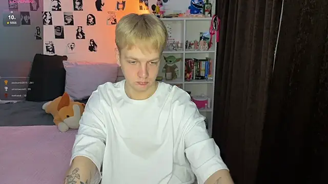 Snapshot of olivertasty chatting on November 2025 12:16:02 AM olivertasty online show from November 2025 12:16:02 AM