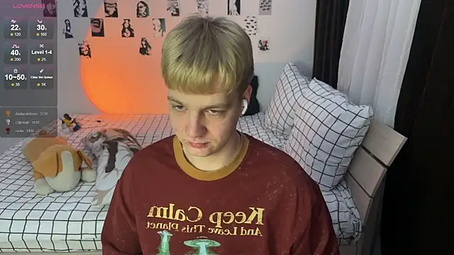 Snapshot of olivertasty chatting on December 2025 12:29:01 AM olivertasty online show from December 2025 12:29:01 AM