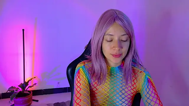 Sarasavage online show from May 2026 12:34:02 PM