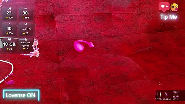 naomi powel online show from October 2025 09:16:02 PM