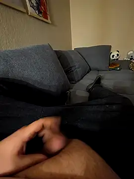 Kuramax4 online show from December 2025 09:51:02 AM