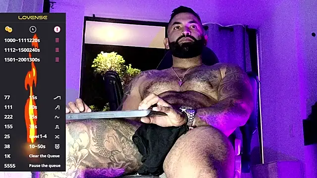 Max-prada online show from February 2026 02:16:02 AM