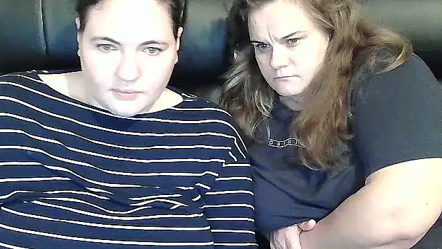 HollyXEva online show from September 2025 05:51:02 PM
