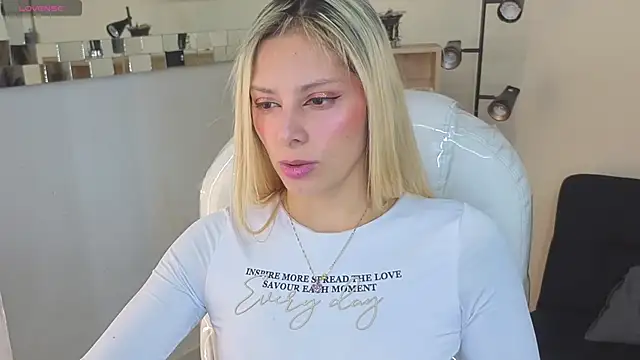 Jennaa Cooper online show from January 2026 01:57:02 PM