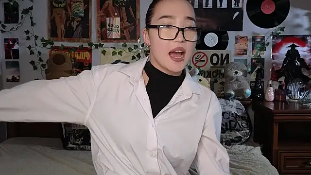 OdetteBiddy online show from November 2025 08:20:01 PM