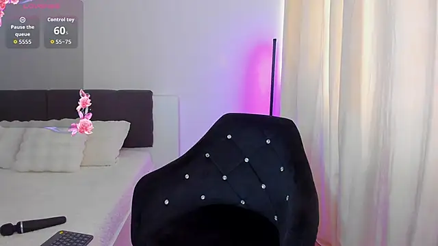 AshleyEttheenn online show from October 2025 11:53:02 AM