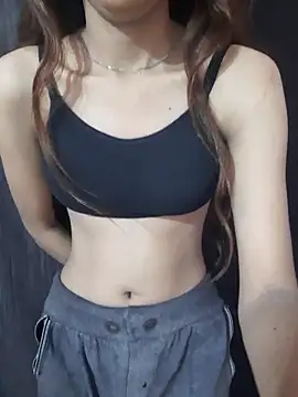 Snapshot of Mahira568 chatting on November 2025 06:33:02 PM Mahira568 online show from November 2025 06:33:02 PM