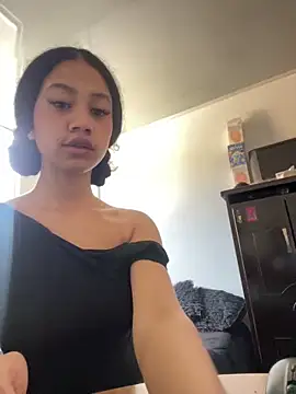 jadee8 online show from February 2026 05:08:01 PM