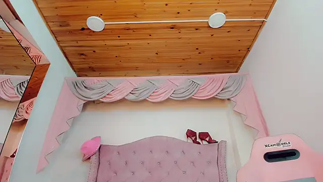  Abby white  online show from December 2025 11:21:02 PM