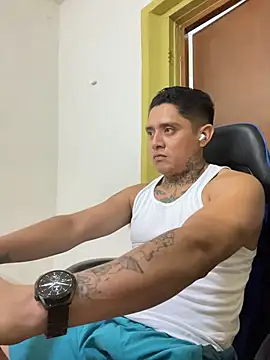 siilvestremx online show from November 2025 07:46:02 PM