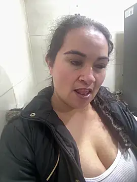 StefiAlizon70 online show from February 2026 12:32:01 AM