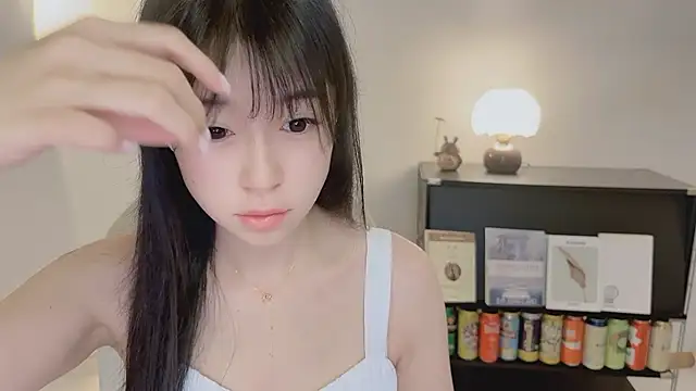 Onechestnut online show from June 2026 02:35:02 AM