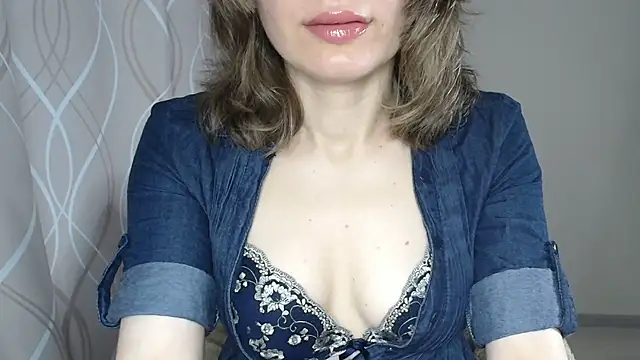 Snapshot of miss__Sophie chatting on July 2026 06:47:02 AM miss Sophie online show from July 2026 06:47:02 AM