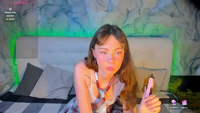 LolaMeddisson online show from December 2025 08:47:01 PM