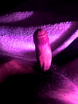 Snapshot of mc-clousky chatting on September 2025 06:35:01 AM mc-clousky online show from September 2025 06:35:01 AM