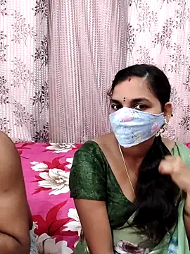 Snapshot of Lalitha-1995 chatting on September 2025 06:13:01 AM Lalitha-1995 online show from September 2025 06:13:01 AM