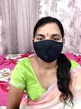 Snapshot of Lalitha-1995 chatting on September 2025 09:36:02 AM Lalitha-1995 online show from September 2025 09:36:02 AM