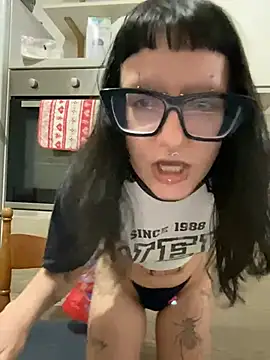 Snapshot of severingratty chatting on May 2026 04:43:02 AM severingratty online show from May 2026 04:43:02 AM