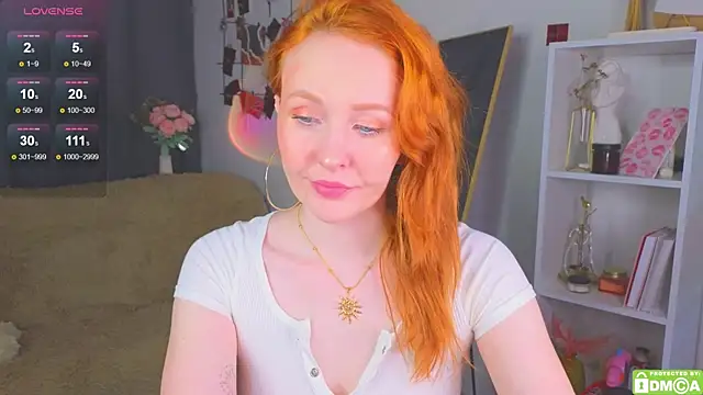 JoyceJones online show from October 2025 07:10:02 PM