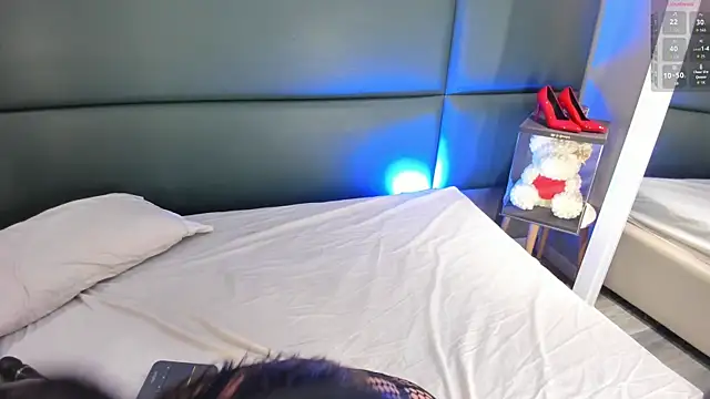 alexamonroe  online show from September 2025 09:37:01 PM