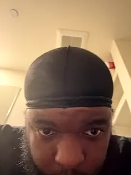 Snapshot of sneakdalink chatting on November 2025 05:39:02 PM sneakdalink online show from November 2025 05:39:02 PM