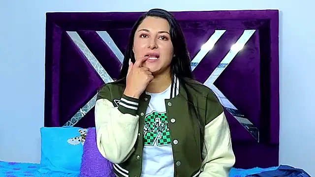 cuteeimy online show from November 2025 07:05:02 PM