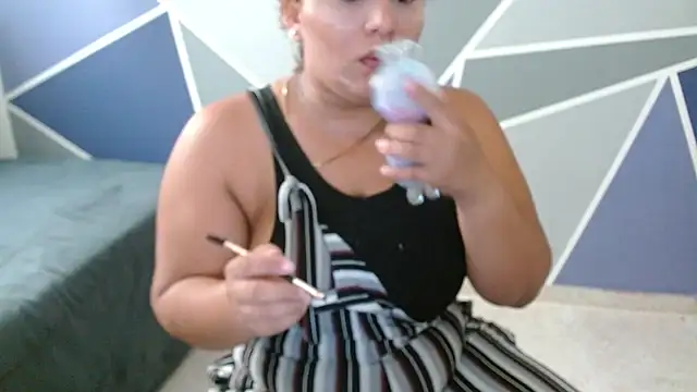 Yera carey online show from November 2025 12:05:02 PM