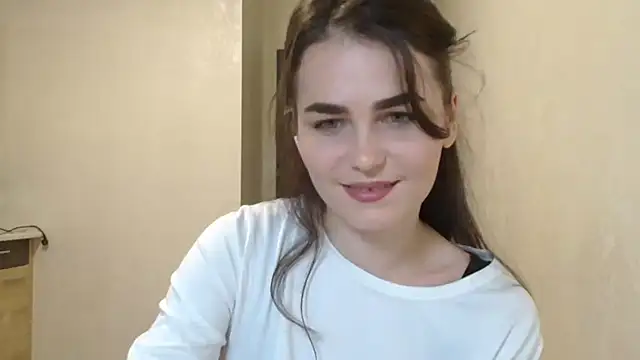 Silviaa a online show from November 2025 09:50:01 PM