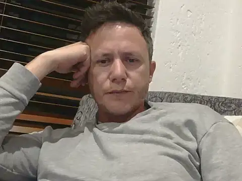 Snapshot of TroyDieselXXX chatting on November 2025 06:42:02 PM TroyDieselXXX online show from November 2025 06:42:02 PM