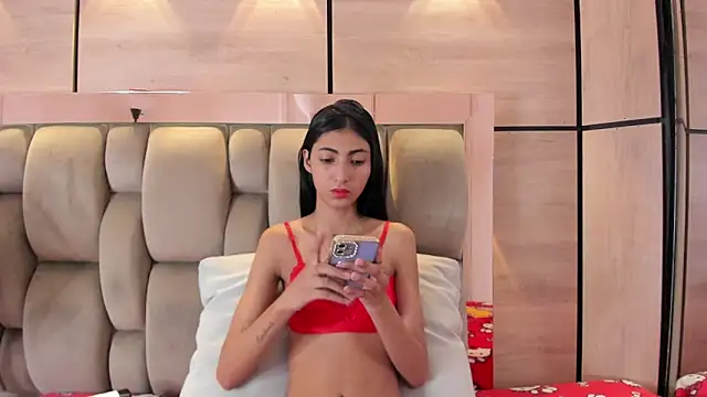 karol lewiss online show from December 2025 12:33:02 PM