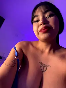 lucialauper  online show from October 2025 02:01:02 AM