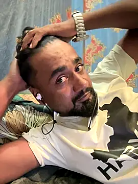 Munny6677 online show from September 2025 08:22:02 PM