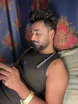 Munny6677 online show from March 2026 06:58:01 PM