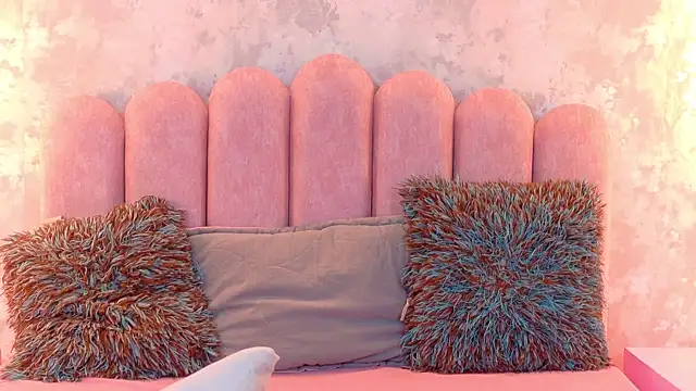 Snapshot of JasmineRhodes chatting on March 2026 12:16:01 PM JasmineRhodes online show from March 2026 12:16:01 PM