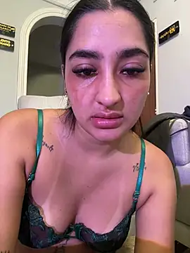 Snapshot of JasmineRhodes chatting on July 2026 12:32:02 PM JasmineRhodes online show from July 2026 12:32:02 PM