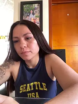 Zoe Rowan online show from November 2025 03:44:02 PM