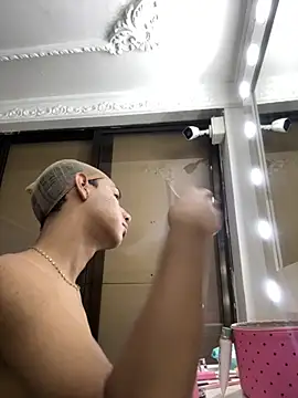 SwettRenata  online show from October 2025 11:43:01 AM