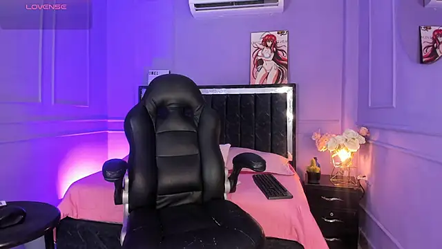 SwettRenata  online show from March 2026 12:44:02 PM