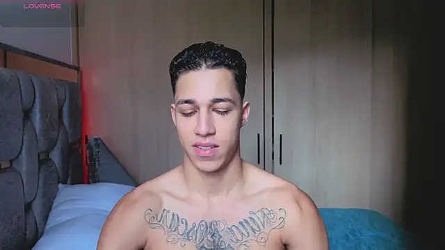 orionblaze69  online show from December 2025 08:06:02 PM