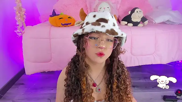 Snapshot of hannacutegod chatting on September 2025 05:13:01 AM hannacutegod online show from September 2025 05:13:01 AM