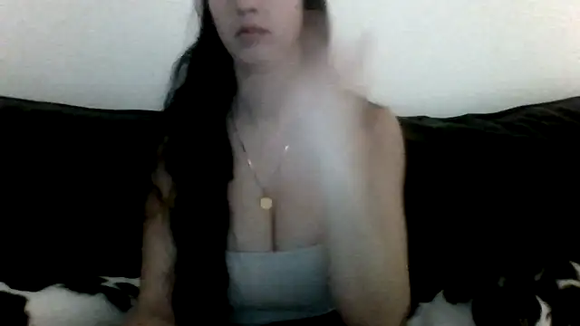 Snapshot of milagaborxx chatting on April 2026 08:32:01 PM milagaborxx online show from April 2026 08:32:01 PM