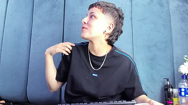 Megan Thompson  online show from February 2026 02:30:01 AM