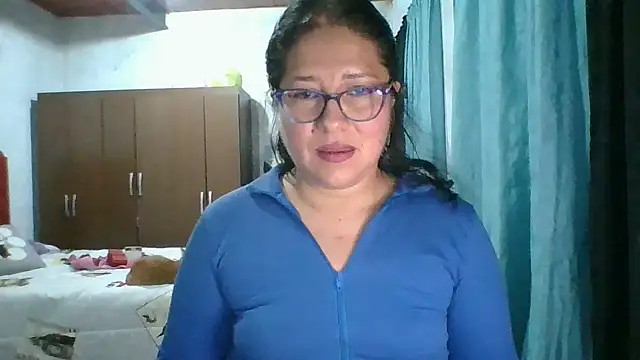 scarlett widow  online show from September 2025 02:48:01 AM