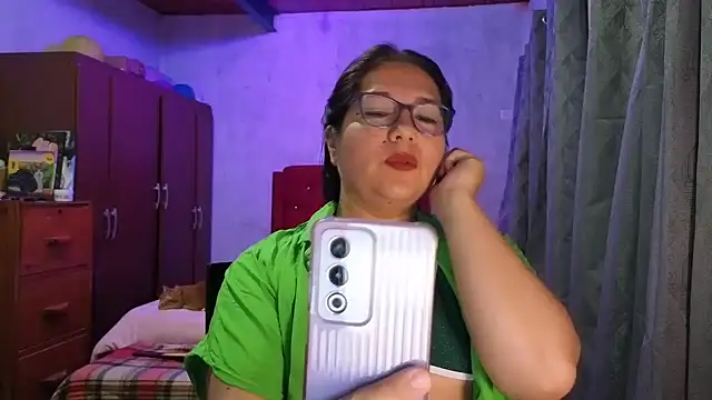 scarlett widow  online show from March 2026 03:42:02 AM